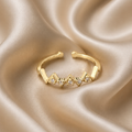 Vera Crystal Zigzag Ring